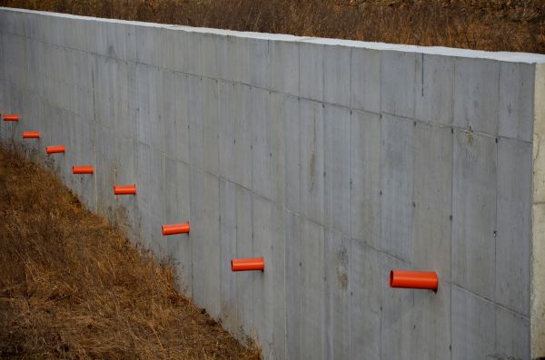 Cost of Retaining Wall Drainage in Seattle
